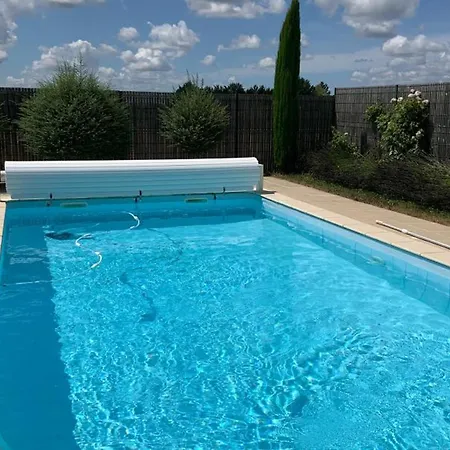 Historique A Bellevigne Avec Piscine Et Terrasse Privee - Fr-1-653-71 *